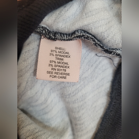 Philosophy L Zebra long sleeve top 97% modal - Picture 7 of 7